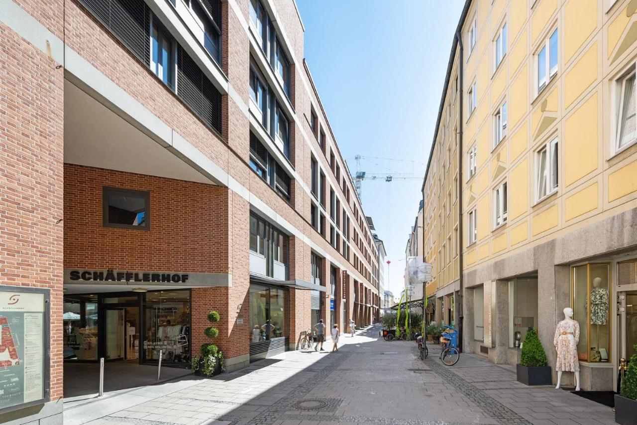 2 Bedroom Top Floor Apartment Direct On Marienplatz Munique Exterior foto