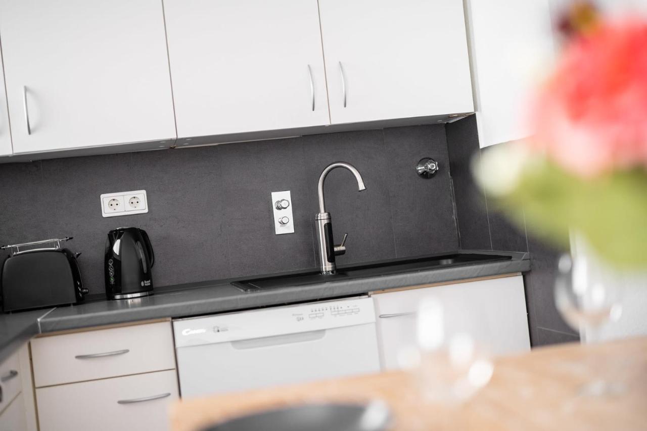 2 Bedroom Top Floor Apartment Direct On Marienplatz Munique Exterior foto